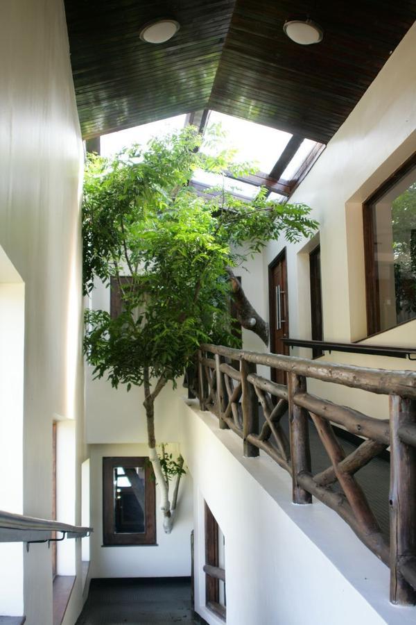 Treetops Mweiga Exterior photo