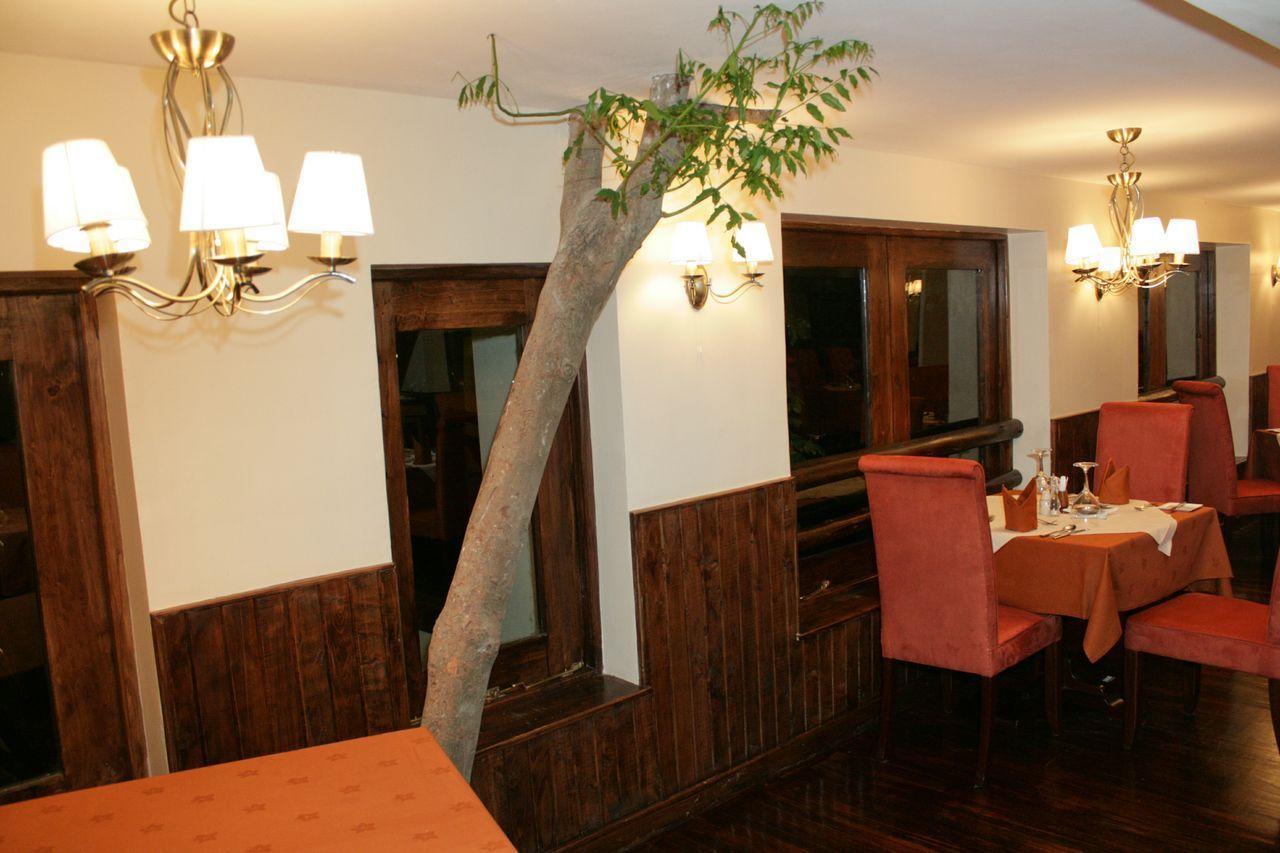 Treetops Mweiga Exterior photo